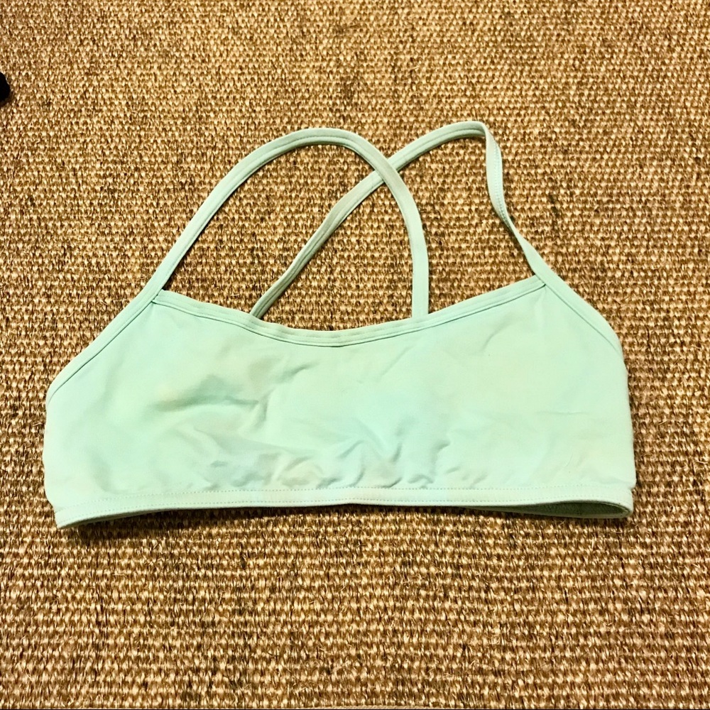 Lululemon mint green sports bra